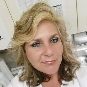 Meet your Posher, Mitzi